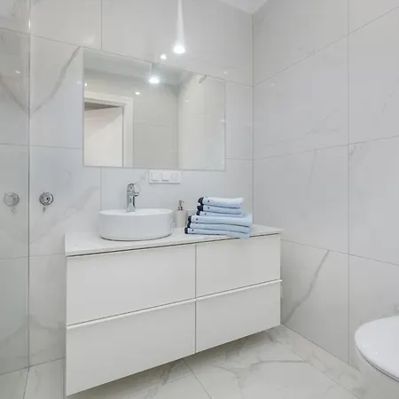 Ambra Marina - Basen & Apartmán Dziwnów