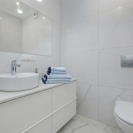 Ambra Marina - Basen & Apartmán *