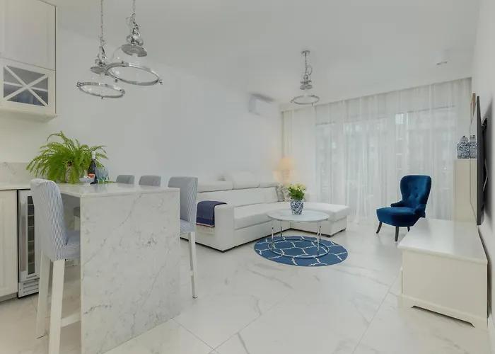 Ambra Marina - Basen &