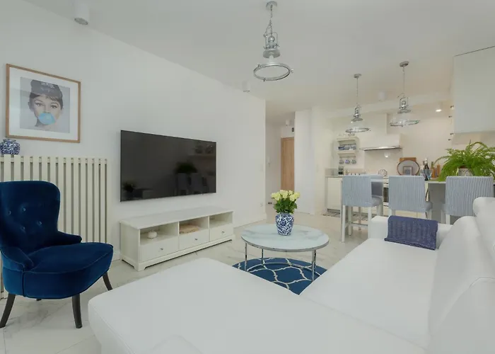 Ambra Marina - Basen & Διαμέρισμα *