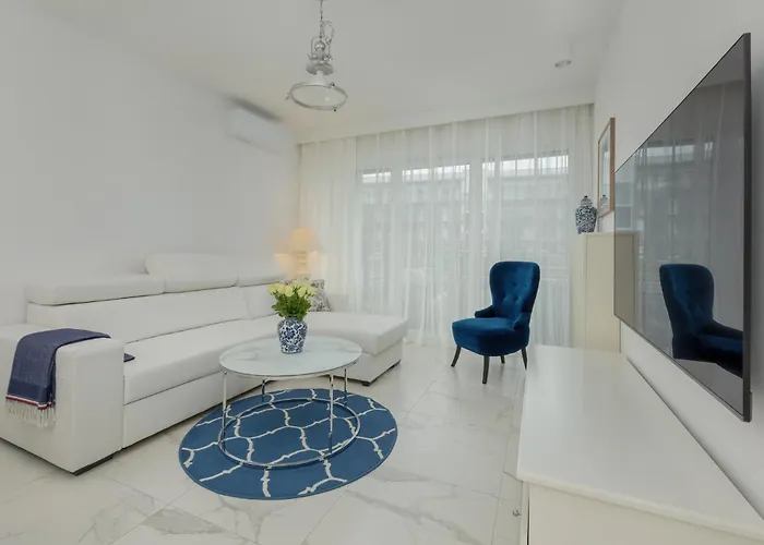 Ambra Marina - Basen &