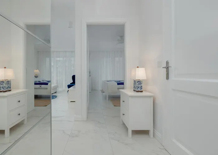 Ambra Marina - Basen & Διαμέρισμα Dziwnów