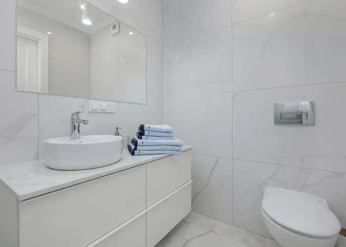 Ambra Marina - Basen & Διαμέρισμα *