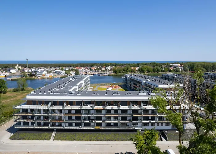 Ambra Marina - Basen & Διαμέρισμα Dziwnów