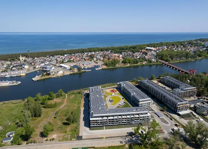 Ambra Marina - Basen & Διαμέρισμα Dziwnów